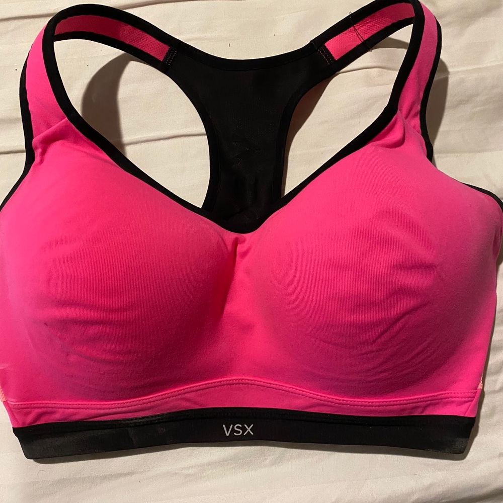 VSX Sports Bra in Hot Pink